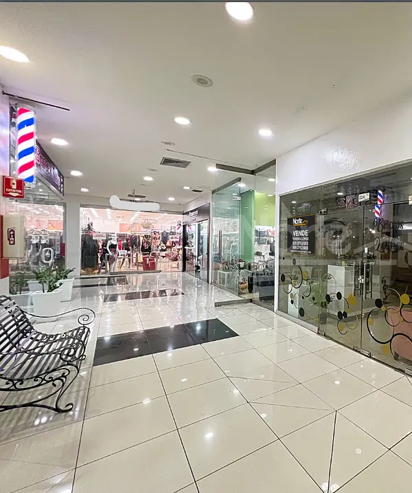 oficinas y locales comerciales - Local de 65 Mts 2do Nivel en Santiago 