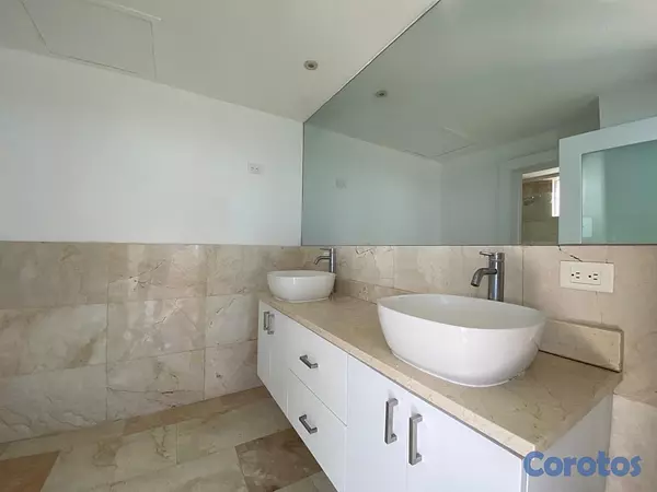 apartamentos - vista al mar piso 19 apto en oportunidad en US 355,000 8