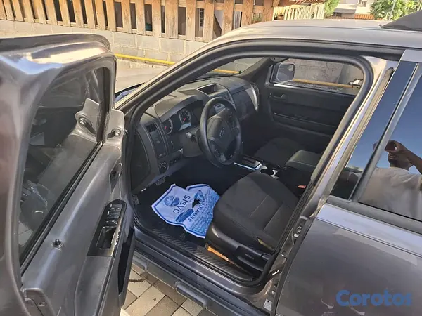 jeepetas y camionetas - Ford escape 2011 en venda,excelente condiciones.  10