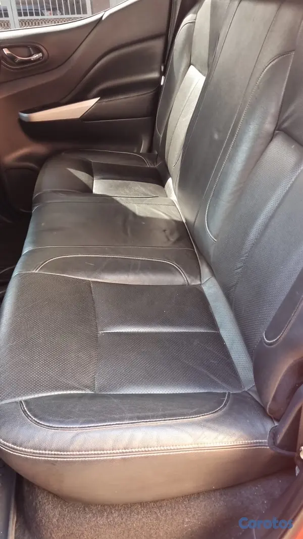 jeepetas y camionetas - Nissan frontier 2017 diessel ,automatica ,4×4 6