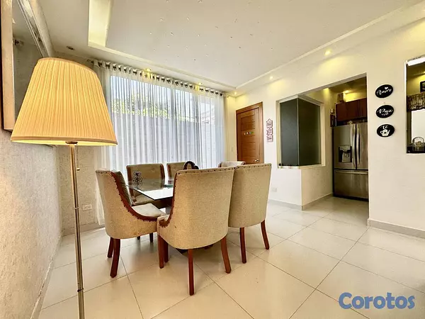 casas - Casa de lujo en Brisa Oriental, Aut. San Isidro. O 9