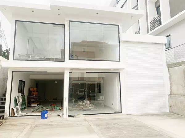 oficinas y locales comerciales - Local en primer nivel  2
