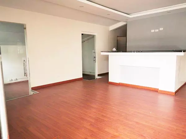 oficinas y locales comerciales - Local céntrico en Naco  4