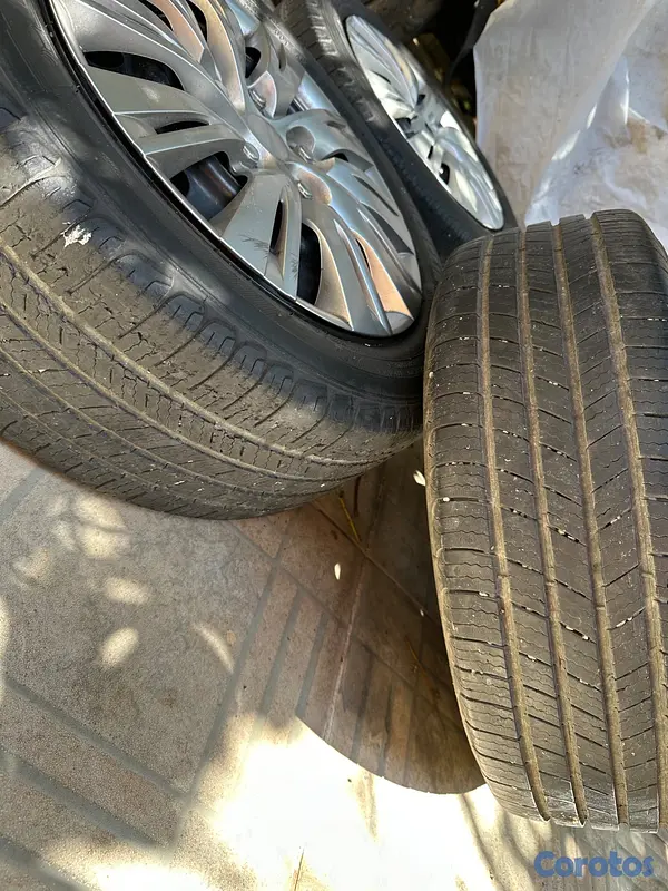 repuestos - Aros de hierro de 5 hoyos con gomas Michelin 5