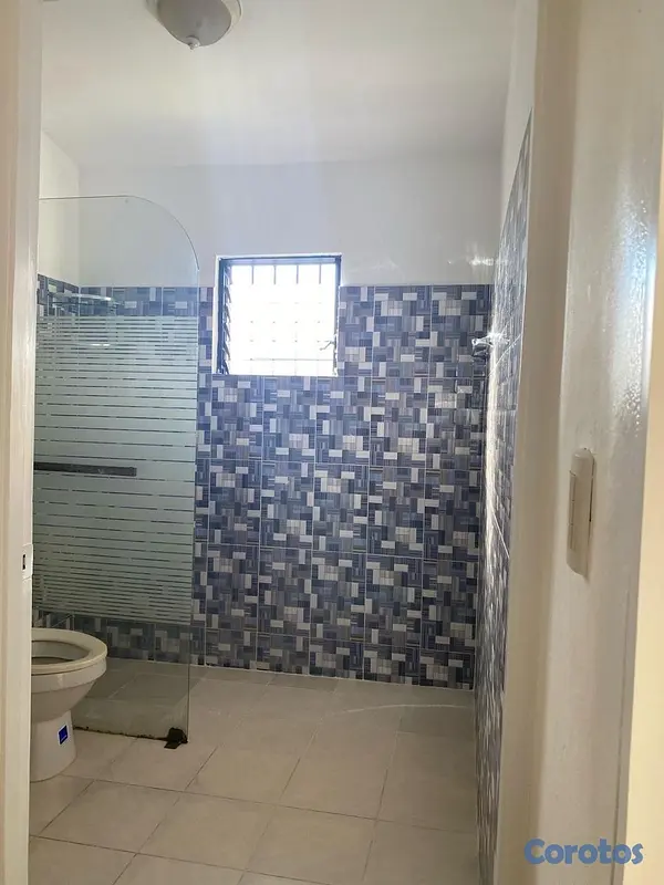 casas - venta de casa con 300mts próximo a la avenida España Santo Domingo este  10