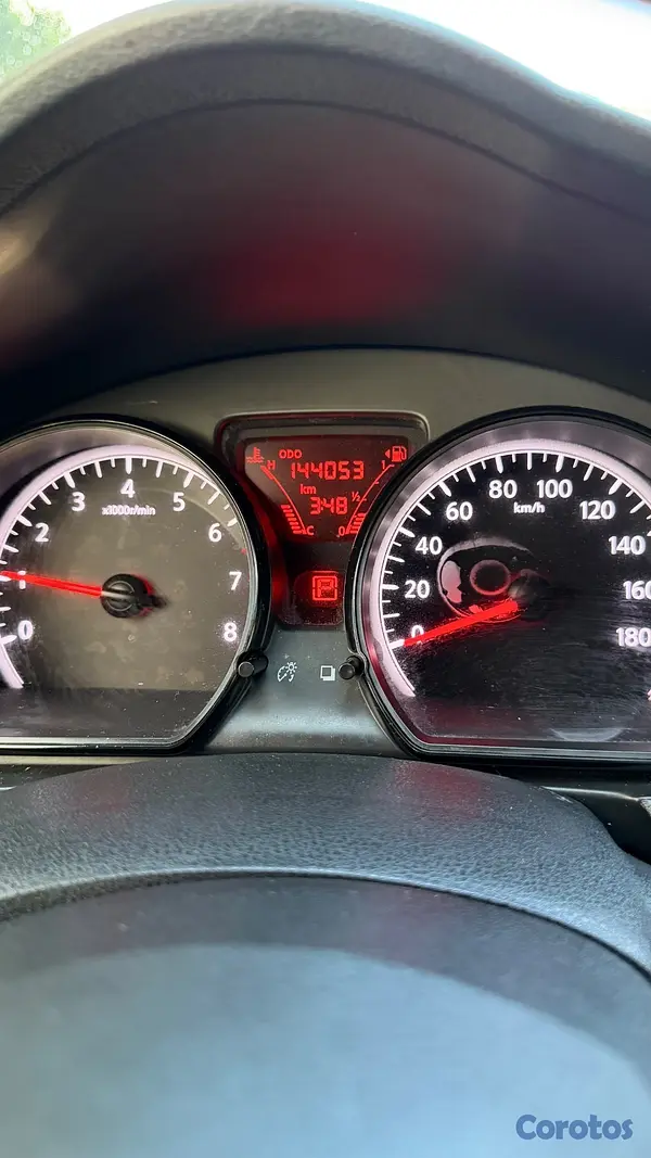 carros - Nissan Versa Note 2018  6
