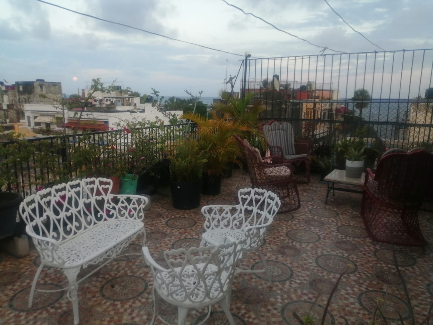 apartamentos - Venta de Edificio de 3 niveles en Zona Colonial 7