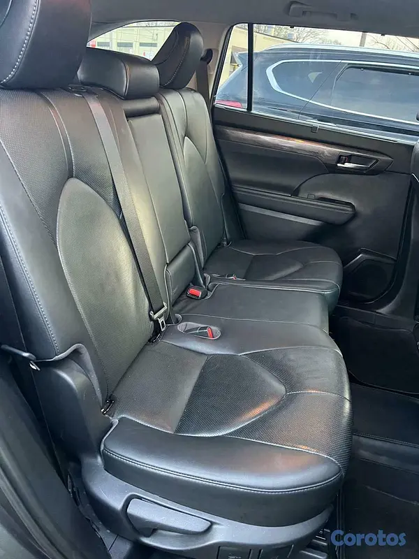 jeepetas y camionetas - Toyota único dueño excelentes condiciones  5