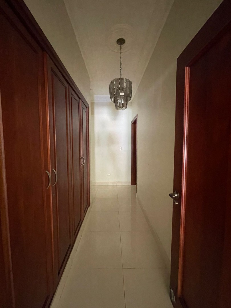 apartamentos - Vendo apartamento clásico en el Real.
375 mil dólares negociable venta 9