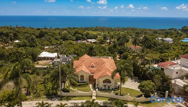 casas vacacionales y villas - 🏝️ Villa en Cabrera – 1,047 m² de terreno – Cabrer 15