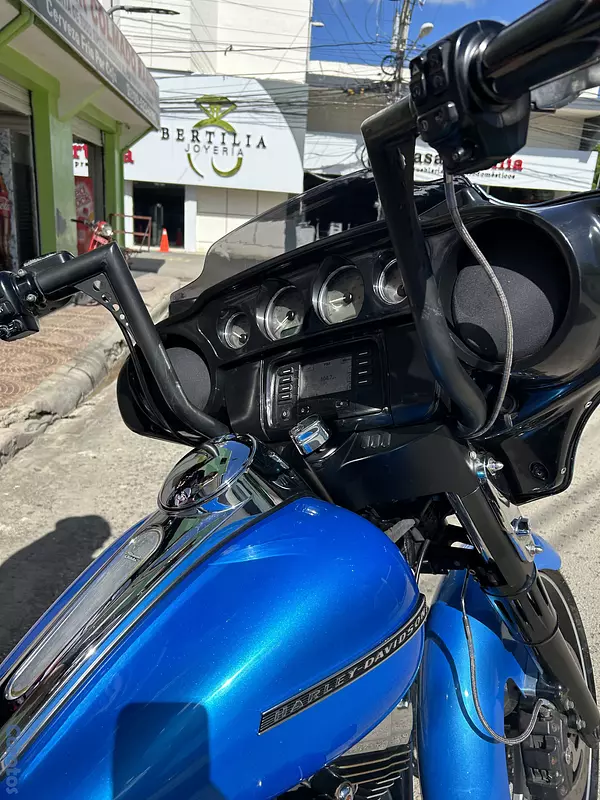 motores y pasolas - Harley Davidson Street Glide año 2016 2