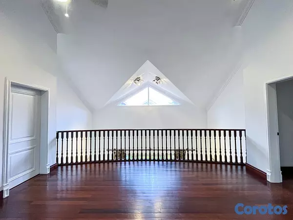 casas - Venta de Casa en Los Cacicazgos  2