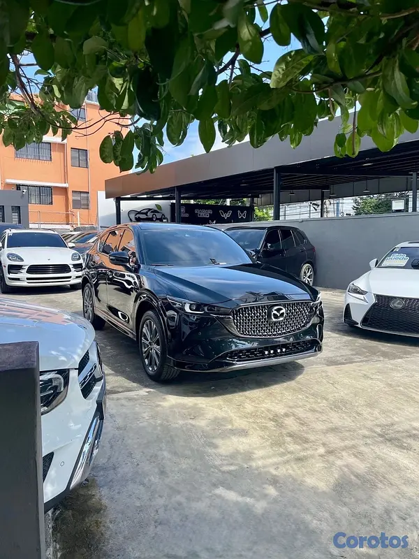 jeepetas y camionetas - Mazda CX-5 Limited 4WD 2025
 3