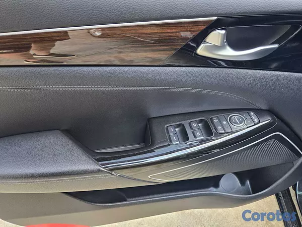 carros - KIA K7 2018 NEGRO 12