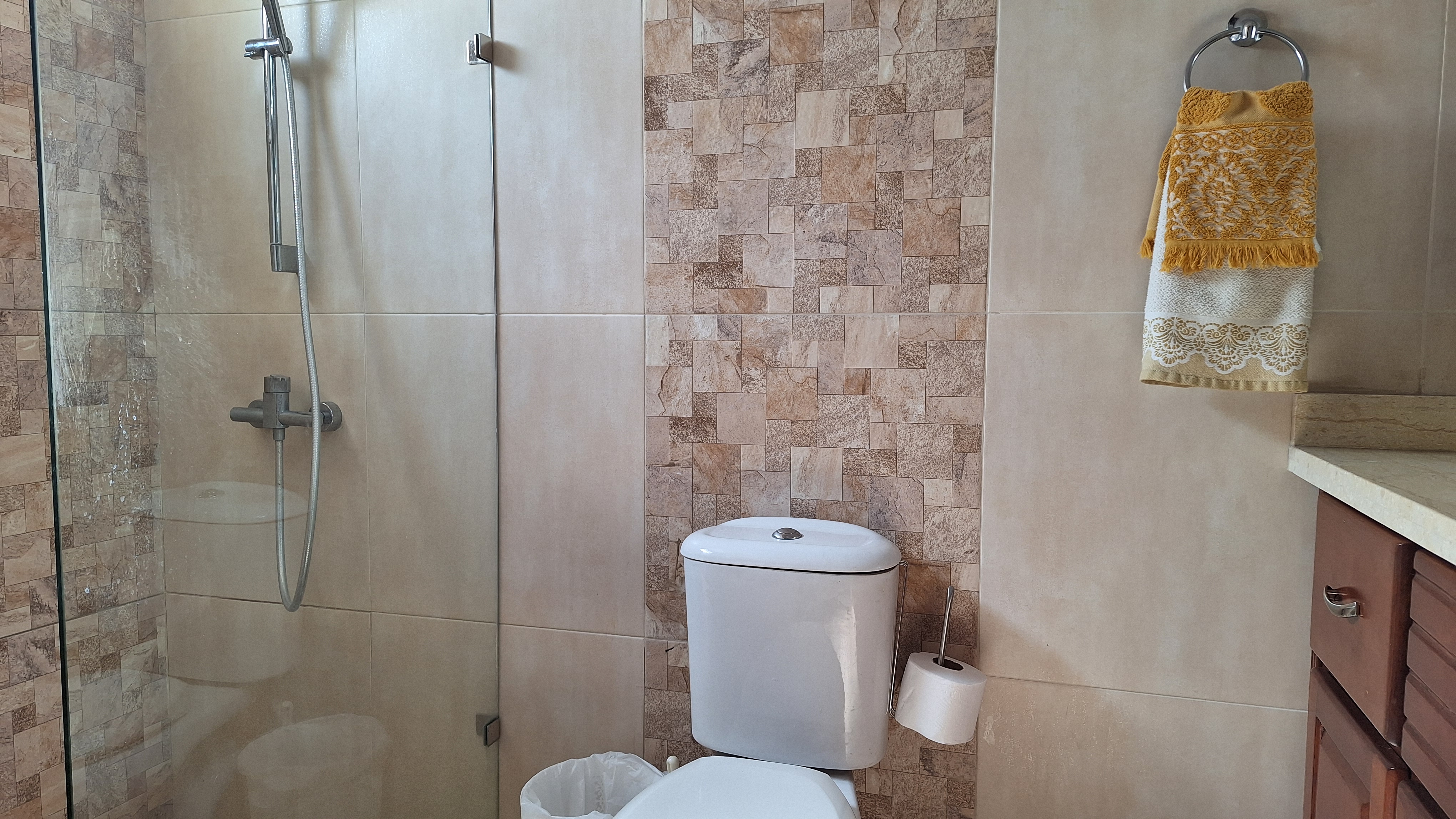 apartamentos - Apartamento en venta de 3 habitaciones más estudio 5