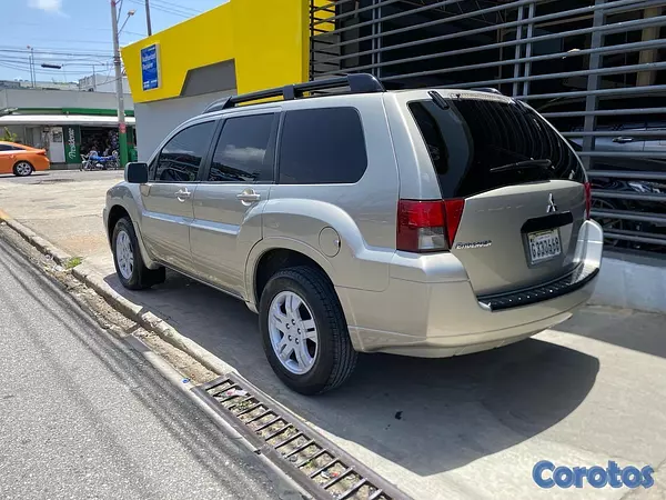 jeepetas y camionetas - Mitsubishi Endevor Dorada  5