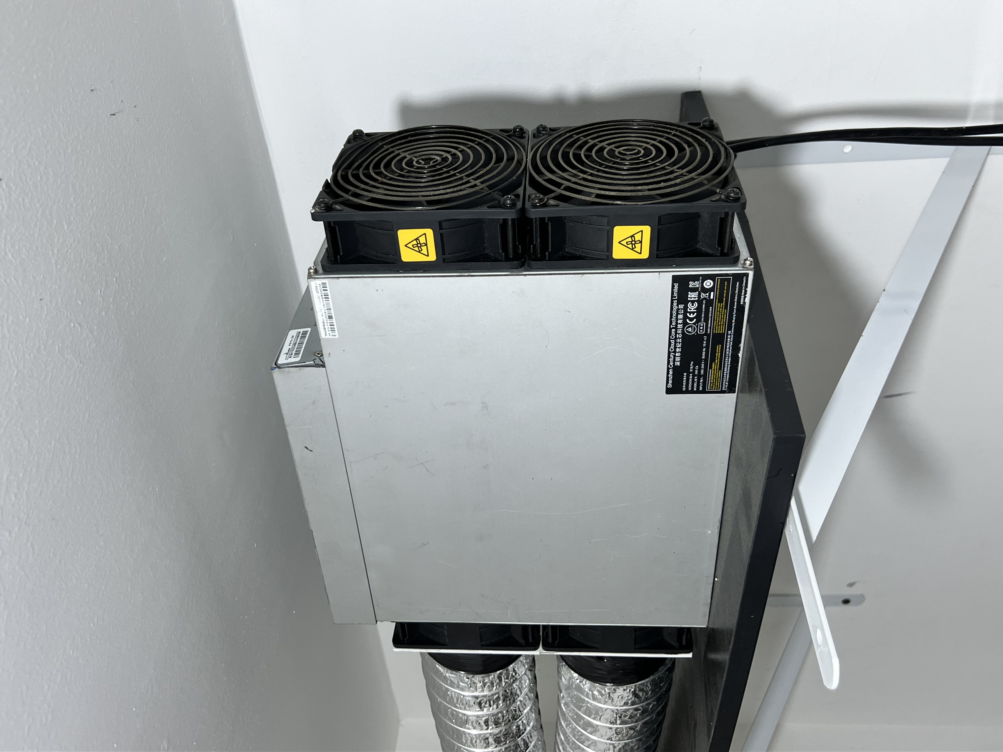 otros electronicos - Antminer S19j PRO 100Th/s 0