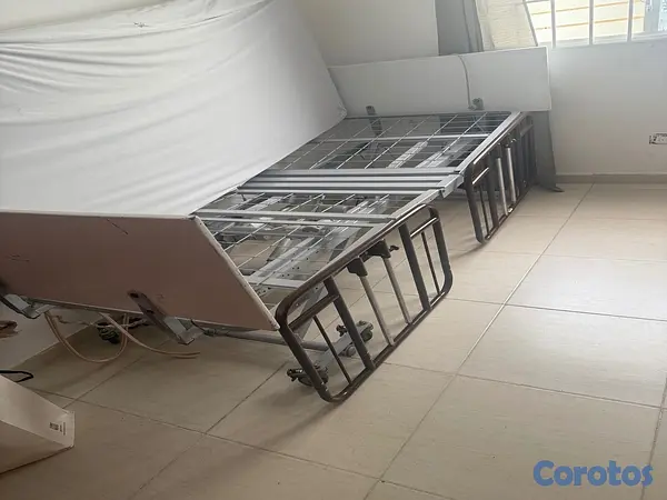 Salud y Equipamiento Médico - Vendo cama eléctrica o cama de posición.  2