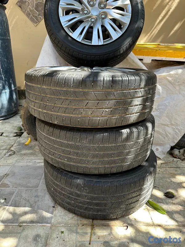 repuestos - Aros de hierro de 5 hoyos con gomas Michelin 6