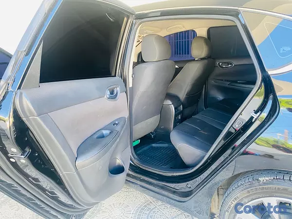 carros - Nissan Sentra 2018 14