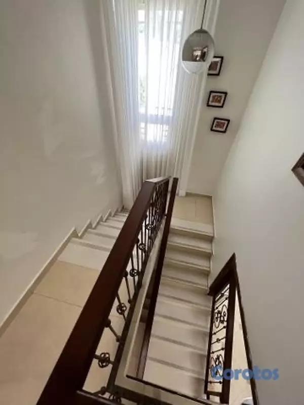 casas - Casa de dos niveles en Cuesta Hermosa III 5