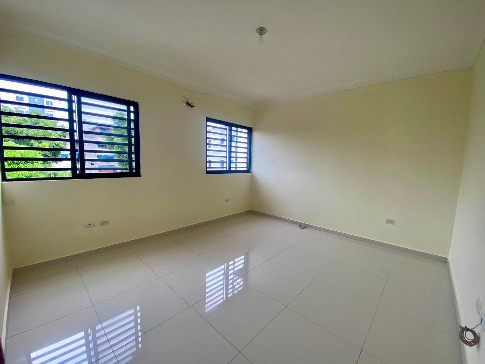 apartamentos - Tercer Piso En El Millón De Oportunidad Como Nuevo 2