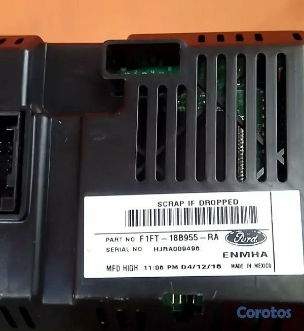repuestos - Vendo monitor del tablero Ford scape 2017 2