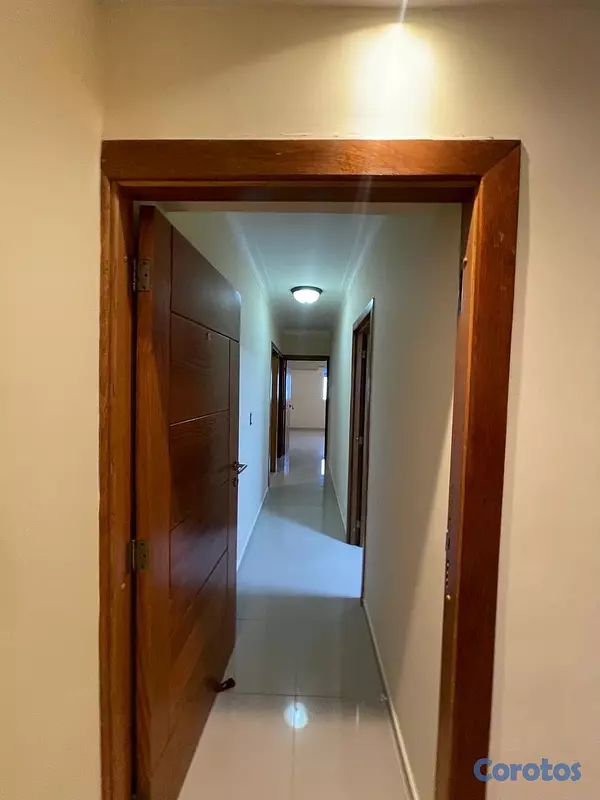 apartamentos - Vendo renacimiento tercer nivel tres habitaciones balcón dos baños dos parqueos  8