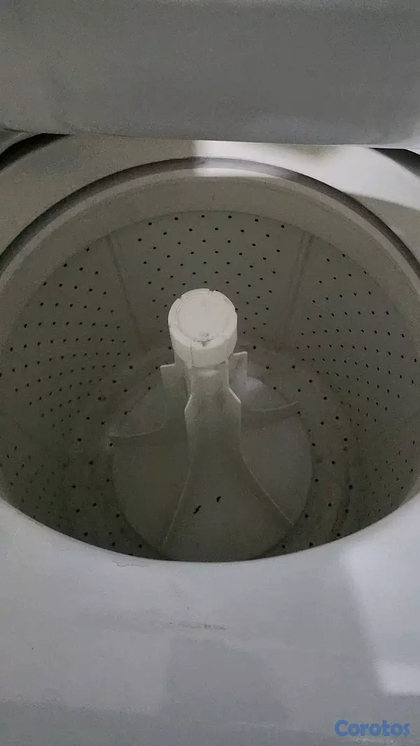 electrodomesticos - Lavadora tipo torre de 220v.  Lava, seca y exprime 100% funcional.  Está nítida. 3