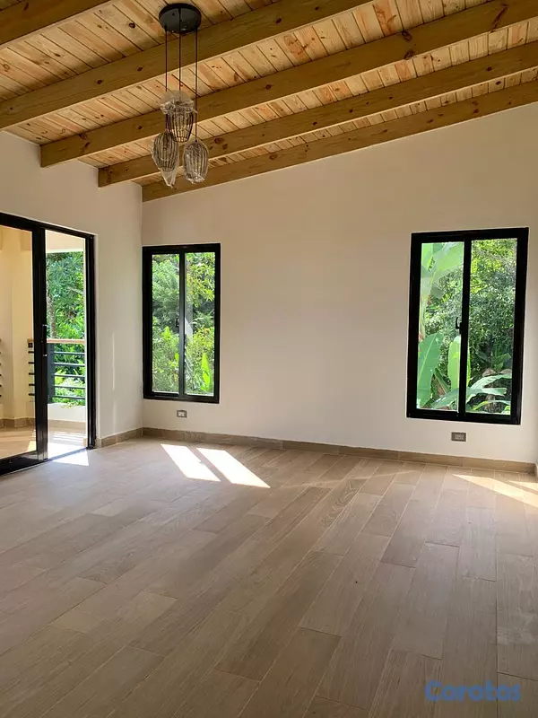 casas - Villa Exclusiva en La Colonia | Vive Rodeado de Na 12