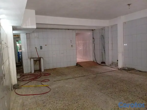 oficinas y locales comerciales - Alquilo local comercial La Fe 250 mt2 8