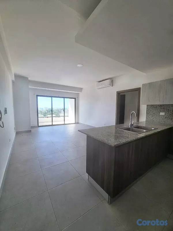 apartamentos - Alquilo Apartamento, Exclusiva torre en Av. Bolivar, vista al mar, 3hab, 160mts 7