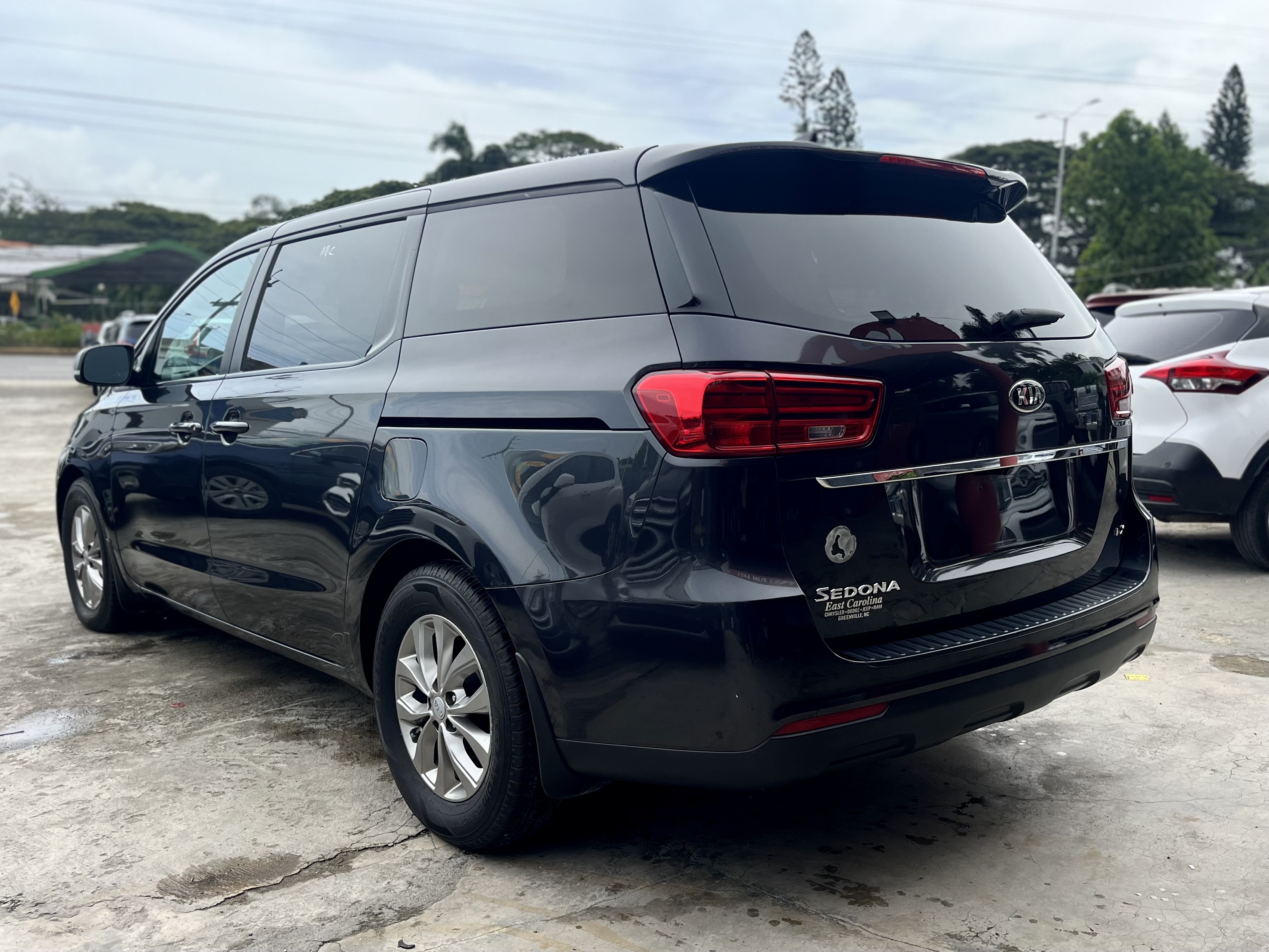 jeepetas y camionetas - KIA Sedona 2019 LX   2