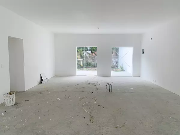 oficinas y locales comerciales - Alquiler local céntrico en arroyo hondo 4