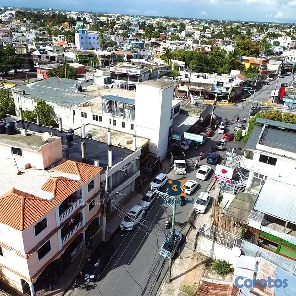 oficinas y locales comerciales - DE VENTA Amplio LOCAL COMERCIAL de Dos Niveles 📍EN 1