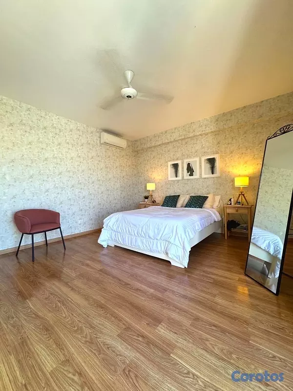 apartamentos - vendo Evaristo Morales piso 4 dos habitaciones dos baños dos parqueos no servici 10