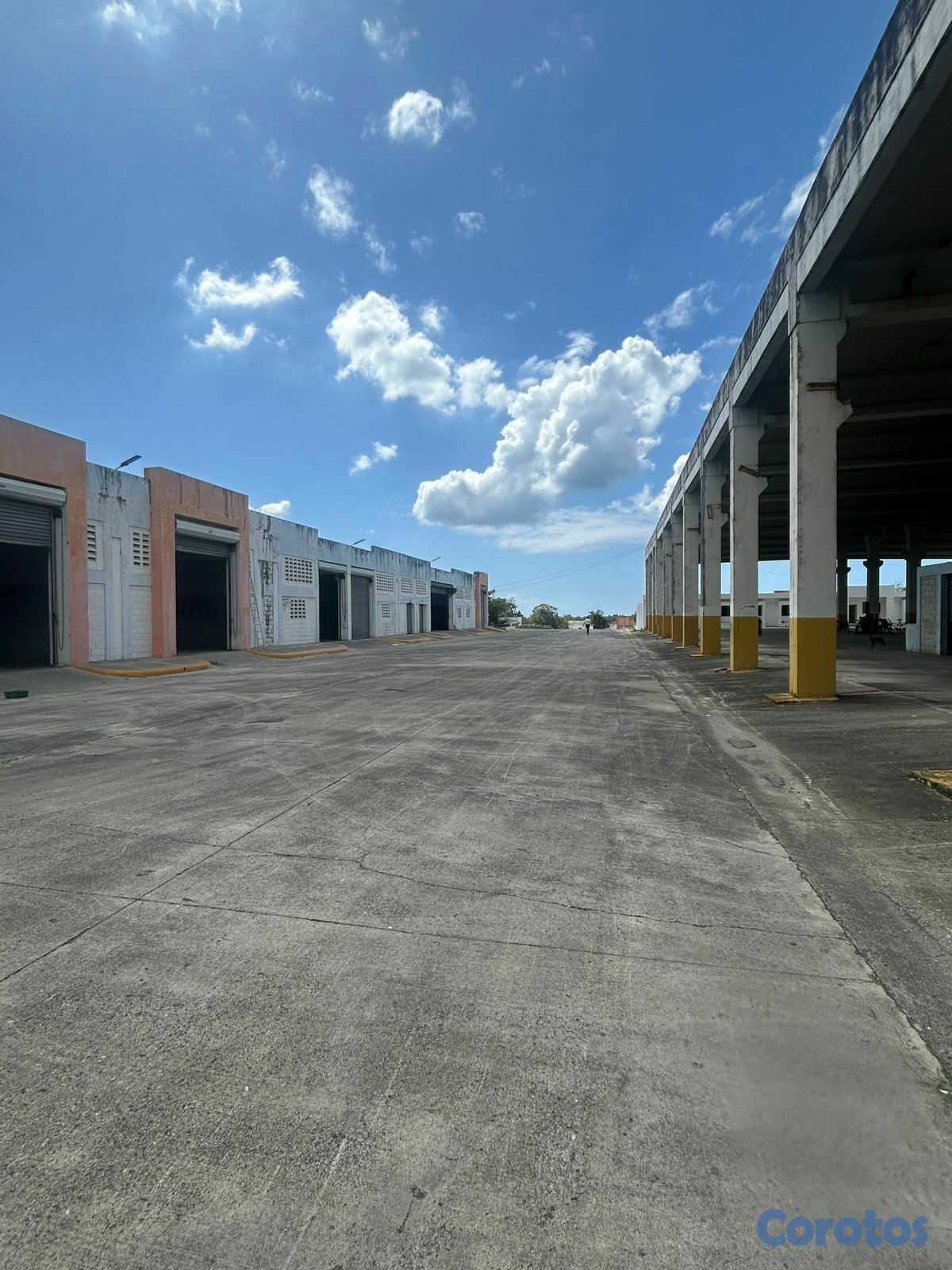 oficinas y locales comerciales - Nave Industrial en Alquiler en Las Americas SDE  8