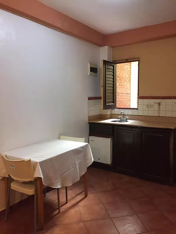apartamentos - Alquiler Apartamento 1 Habitación, Zona Colonial 2