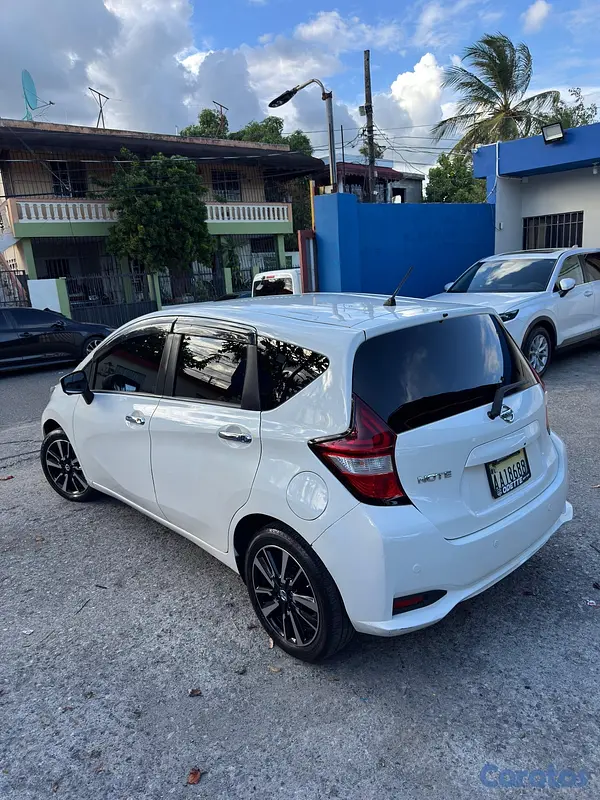 carros - Nissan Note 2018  11