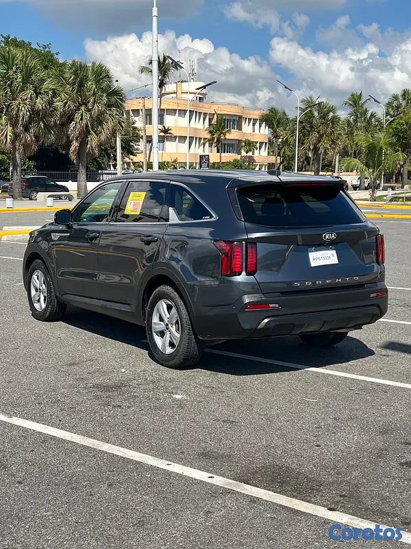 jeepetas y camionetas - Kia Sorento LX 2021 – 3 Filas • Recién Importada • 6