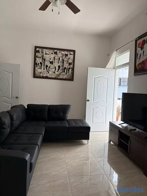 apartamentos - Alquiler Apartamento de 2 Habitaciones, Zona Colon 3