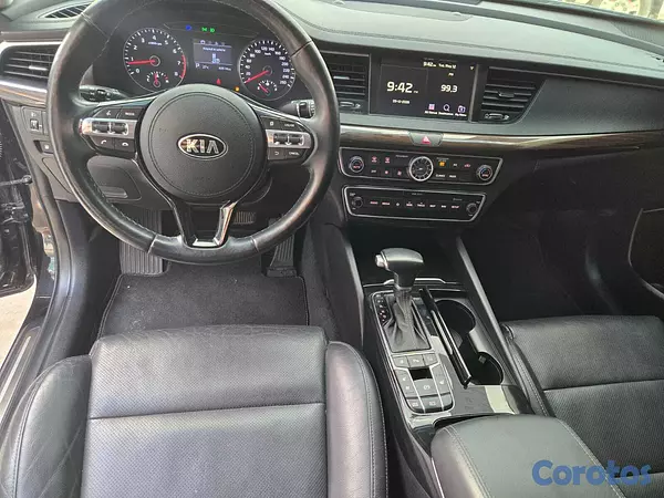 carros - KIA K7 2018 NEGRO 12