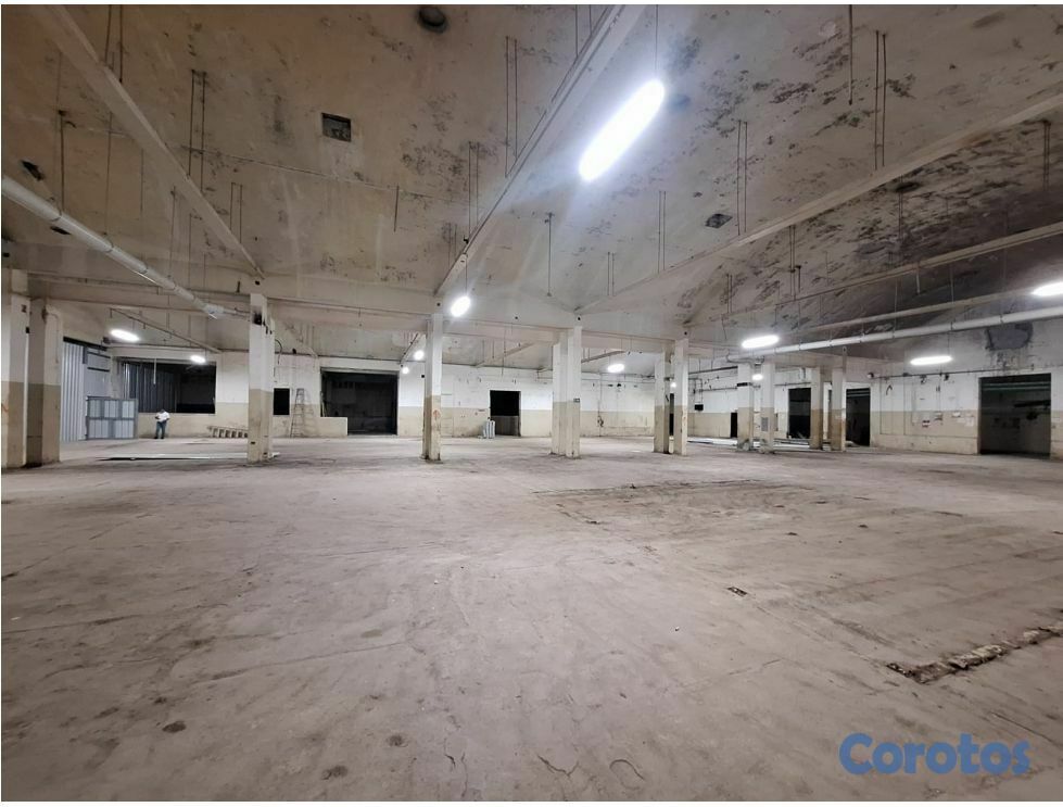 oficinas y locales comerciales - 🏭 Alquiler de Naves Industriales en Villas Agríco 2