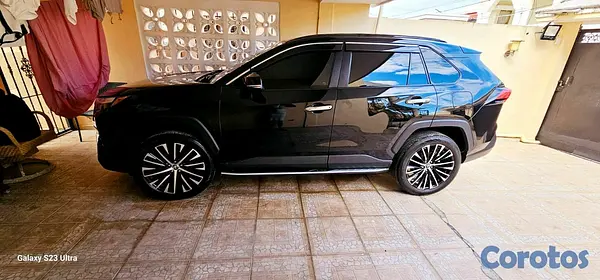 jeepetas y camionetas - Toyota rav4 2023 xle  6