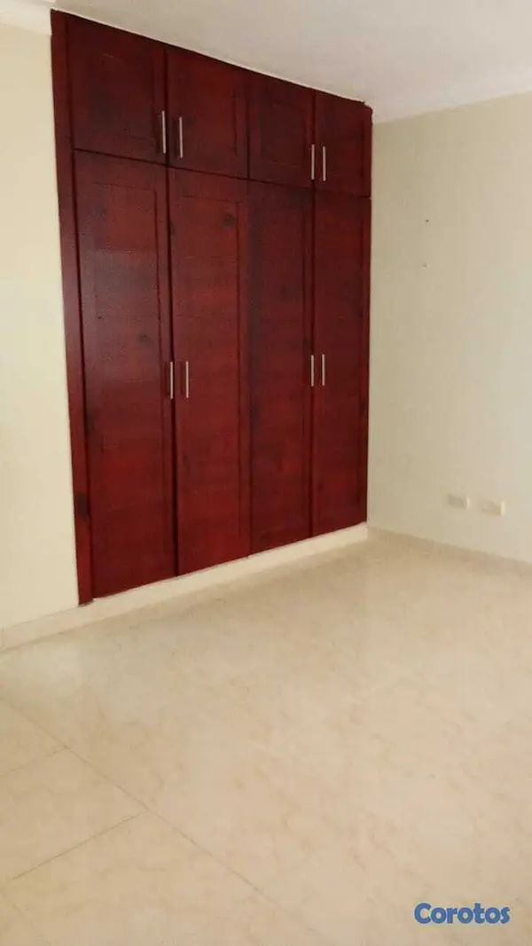 apartamentos - ¡De oportunidad!  Venta de Apartamento  3