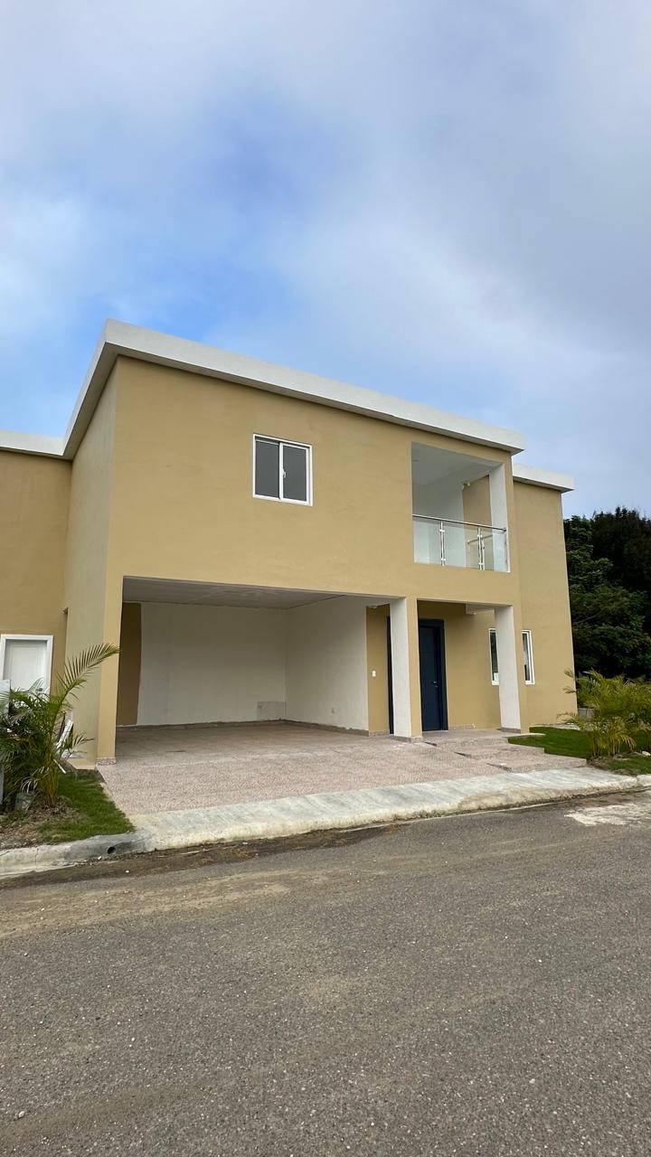casas vacacionales y villas - vendo villas en puerto Plata con piscina y proyecto cerrado  6