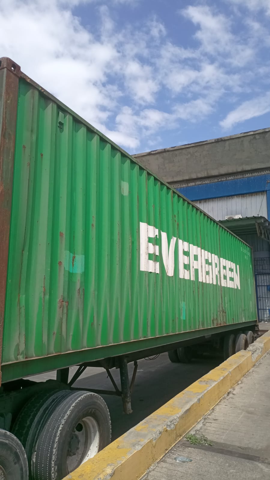 otros vehiculos - Contenedor 40 pies high cube con el chasis 2