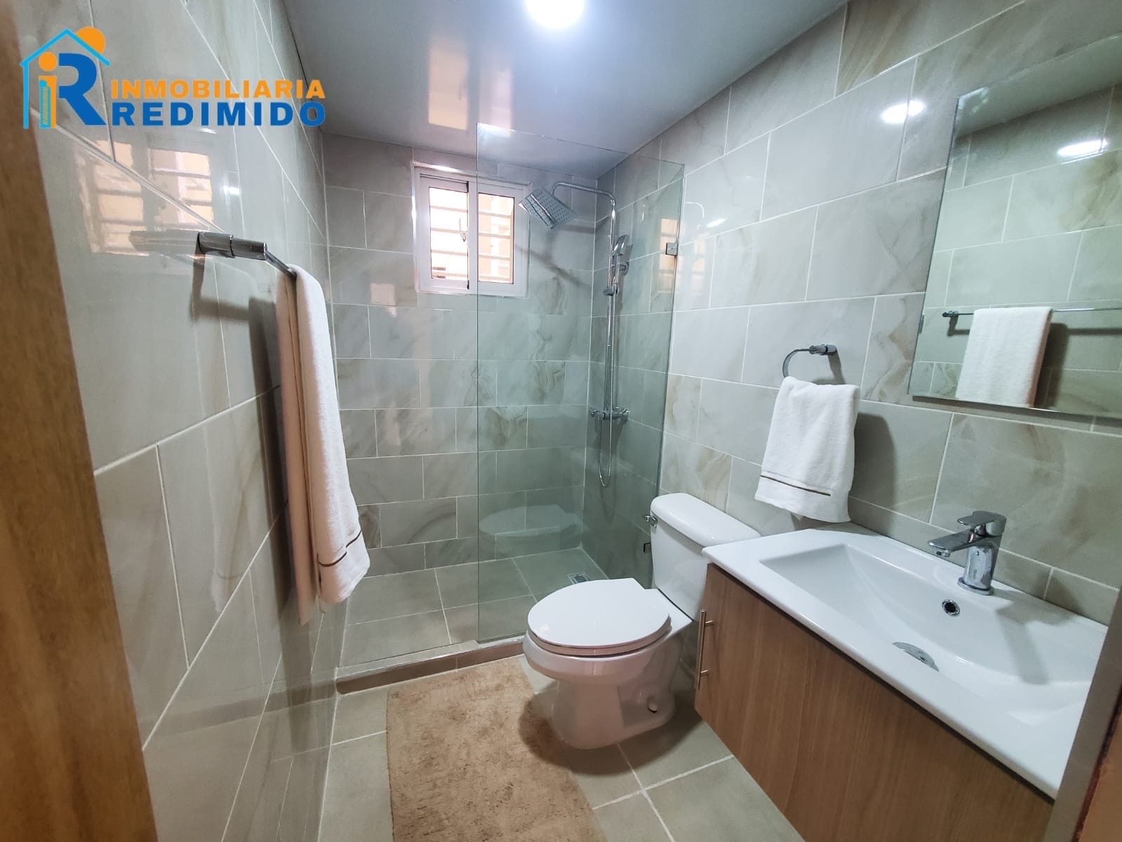 apartamentos - APARTAMENTO AMPLIO CON BONO VIVIENDA Y SEGURIDAD 24/7 7