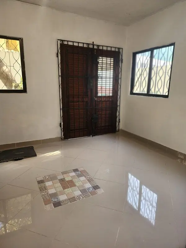 casas - Vendo  en honduras , a pocos mts de la cervecería. 
Casa de 2 niveles con 224 mt 10