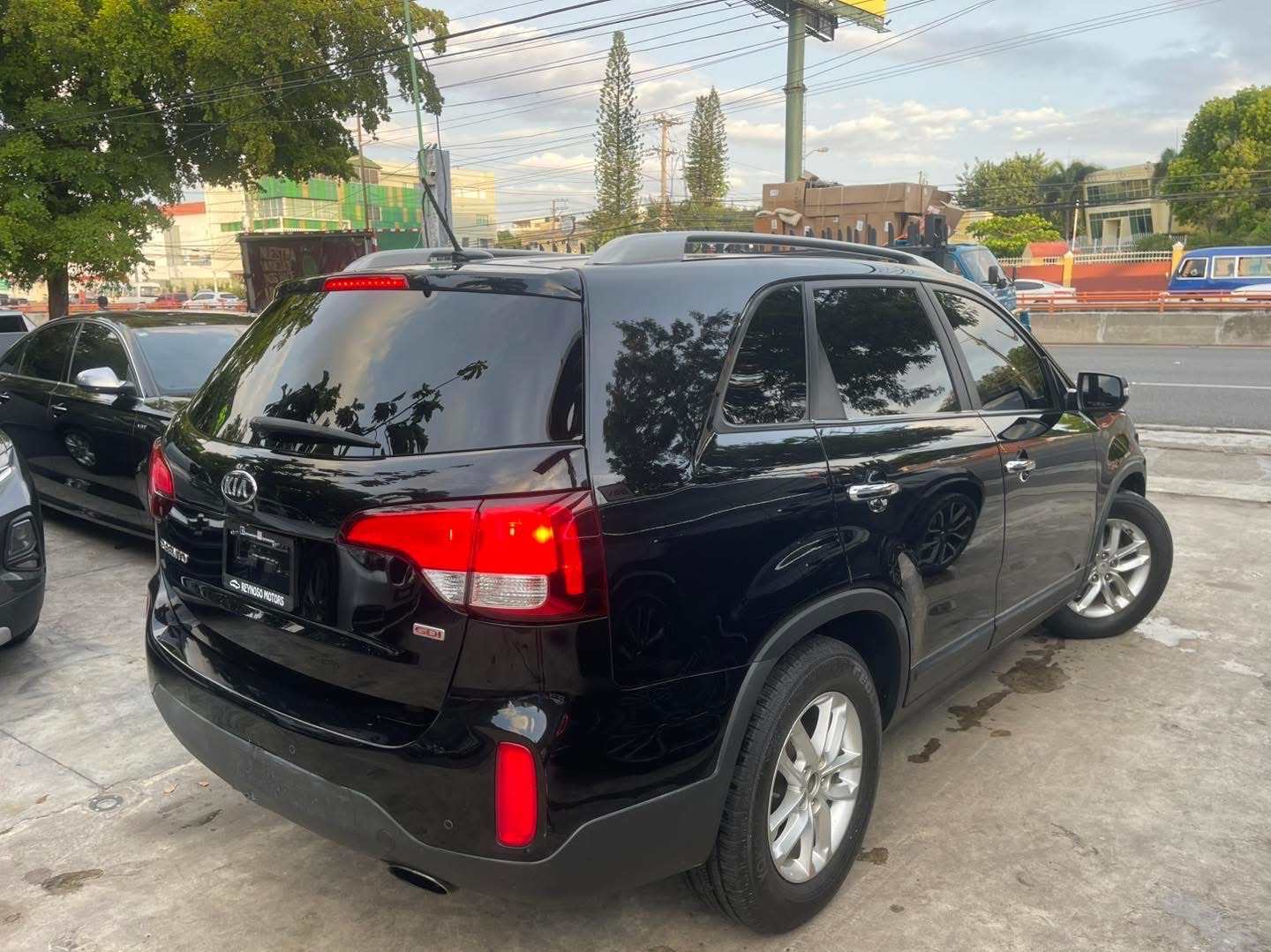 jeepetas y camionetas - KIA SORENTO 2014 3